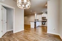 5233 SE Thornapple St, Hillsboro, OR 97123