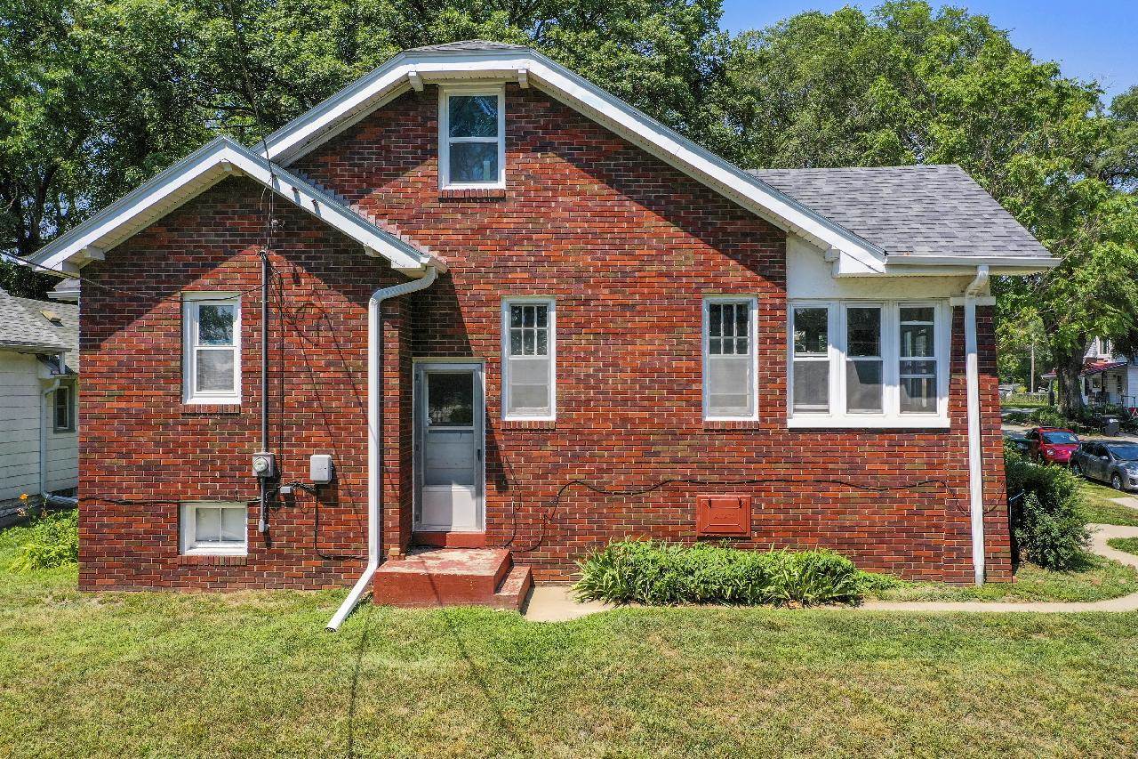 4334 South 12 Street, Omaha, NE 68107