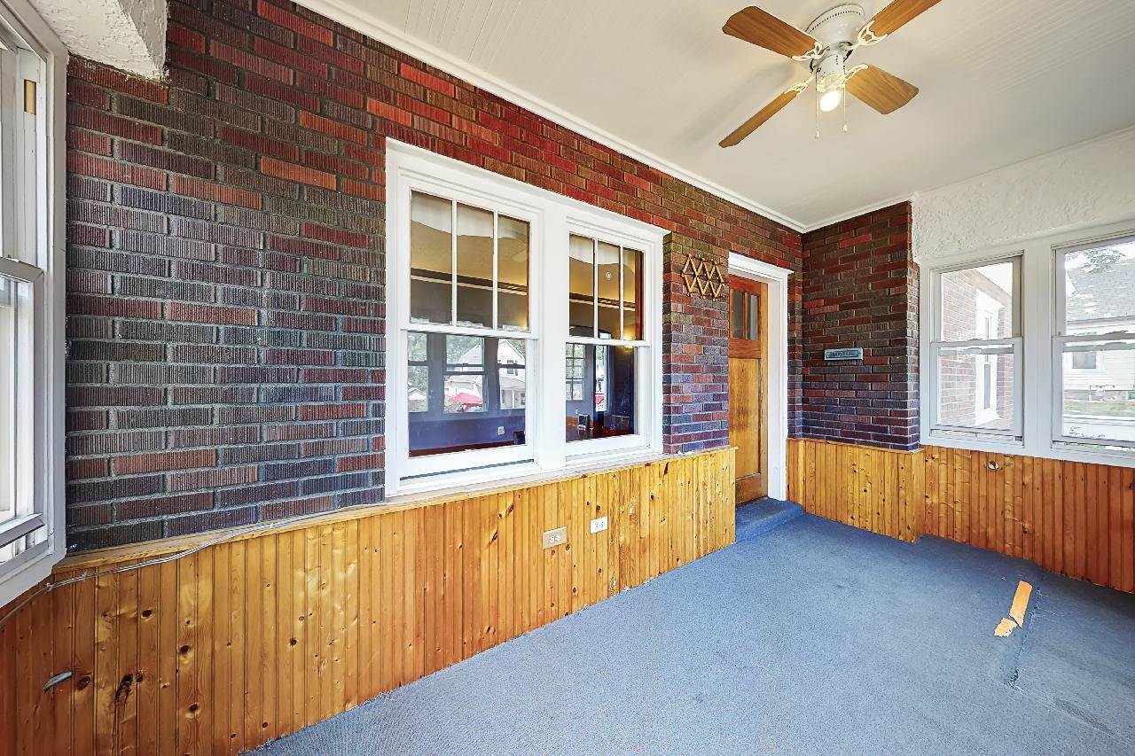 4334 South 12 Street, Omaha, NE 68107