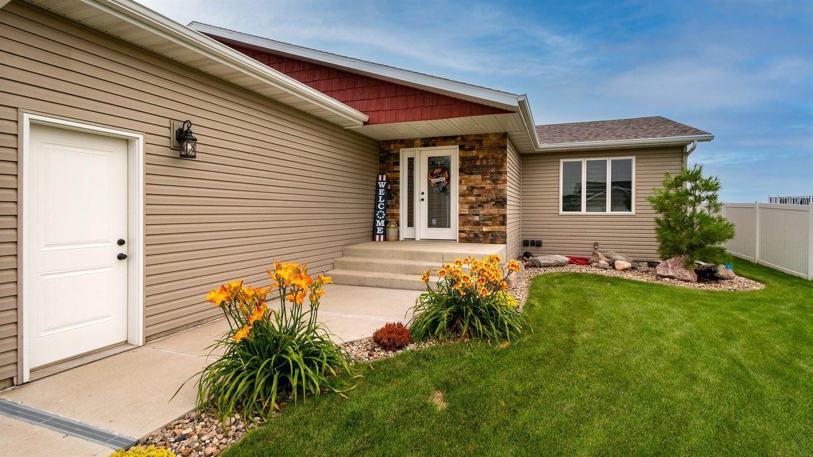 1124 W Lasalle Drive, Bismarck, ND 58503