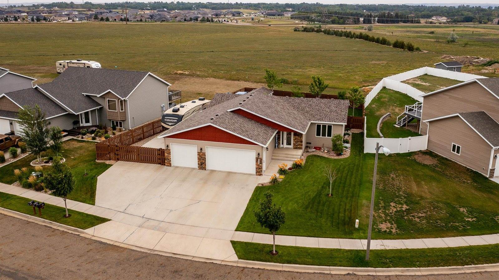 1124 W Lasalle Drive, Bismarck, ND 58503