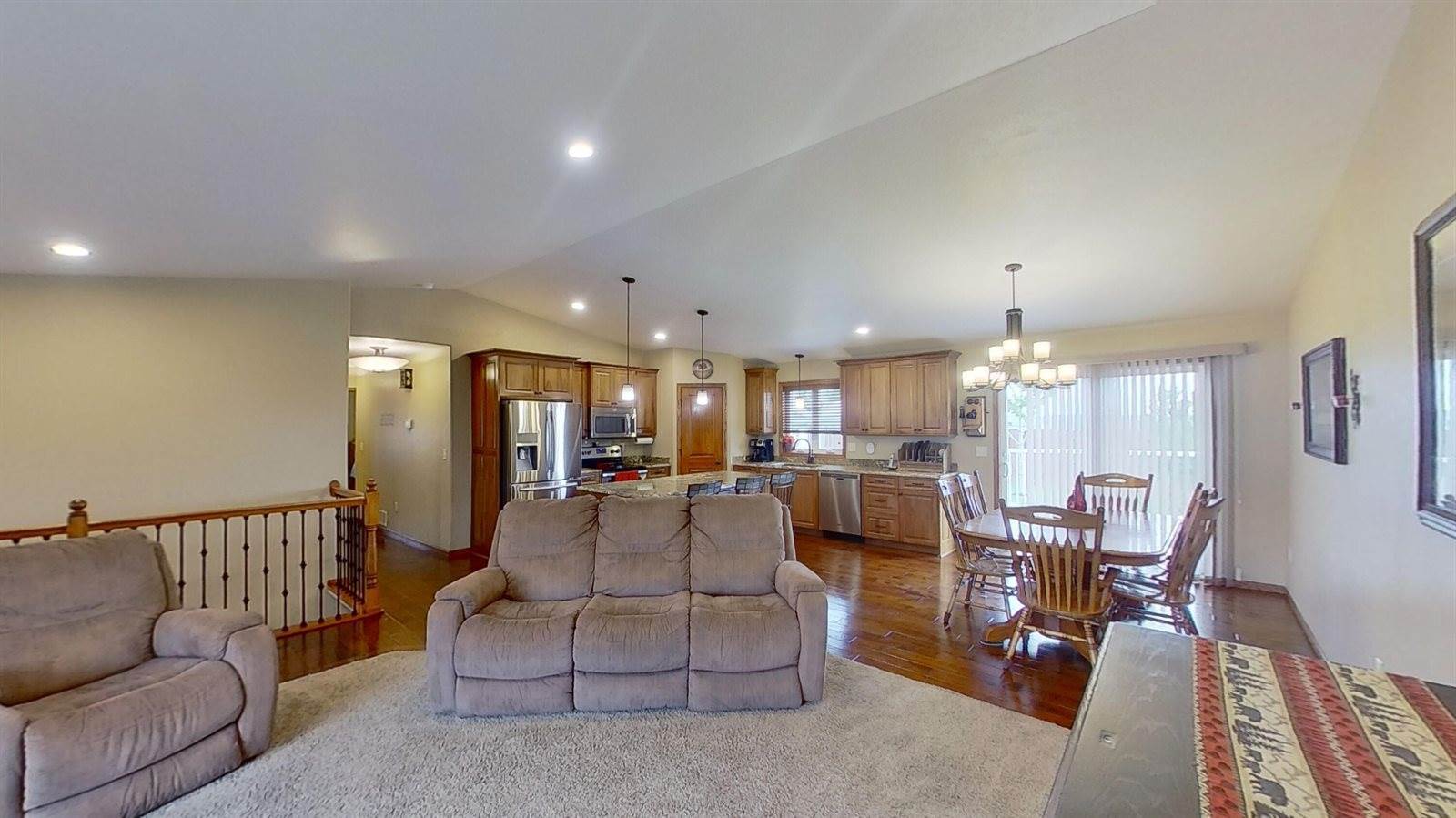 1124 W Lasalle Drive, Bismarck, ND 58503