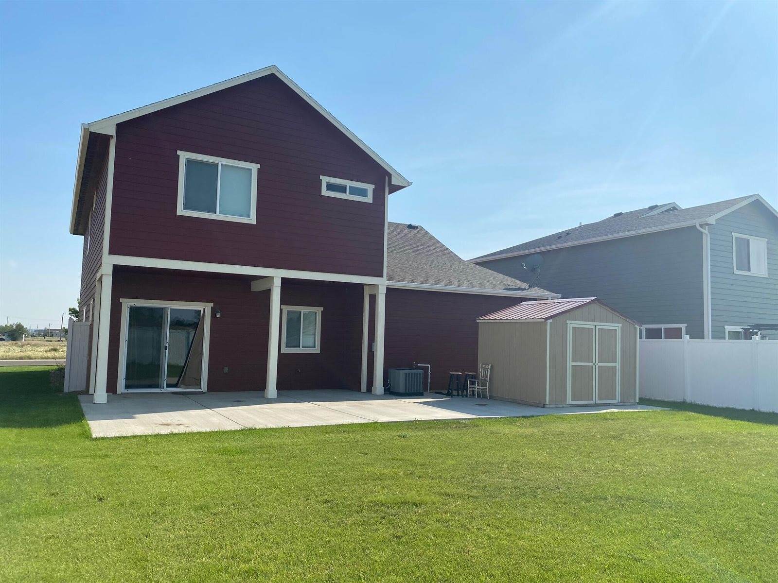 1319 22nd St East, Williston, ND 58801