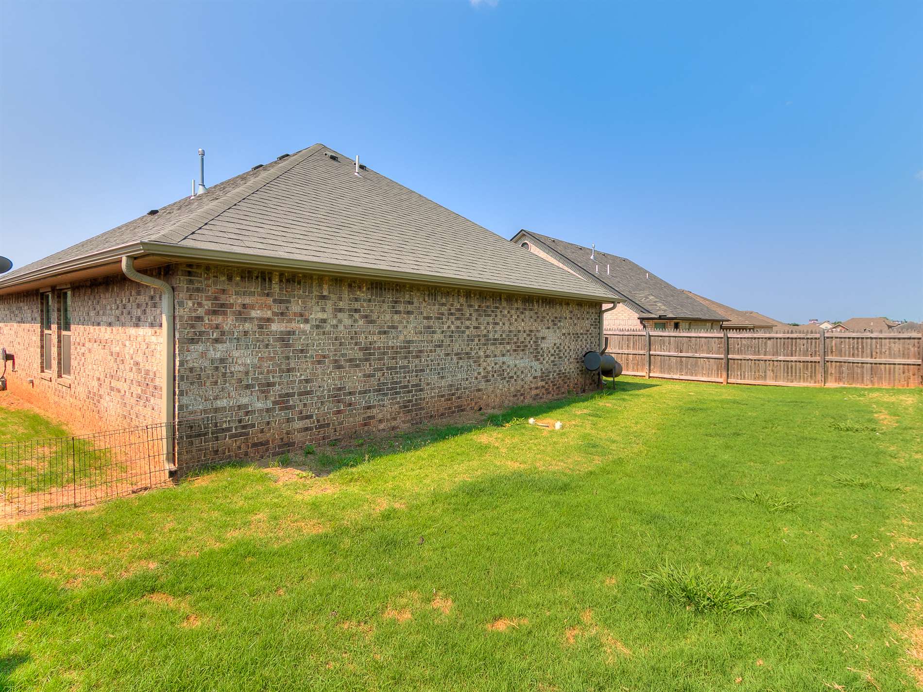 1912 Twisted Oak Ct, Shawnee, OK 74804