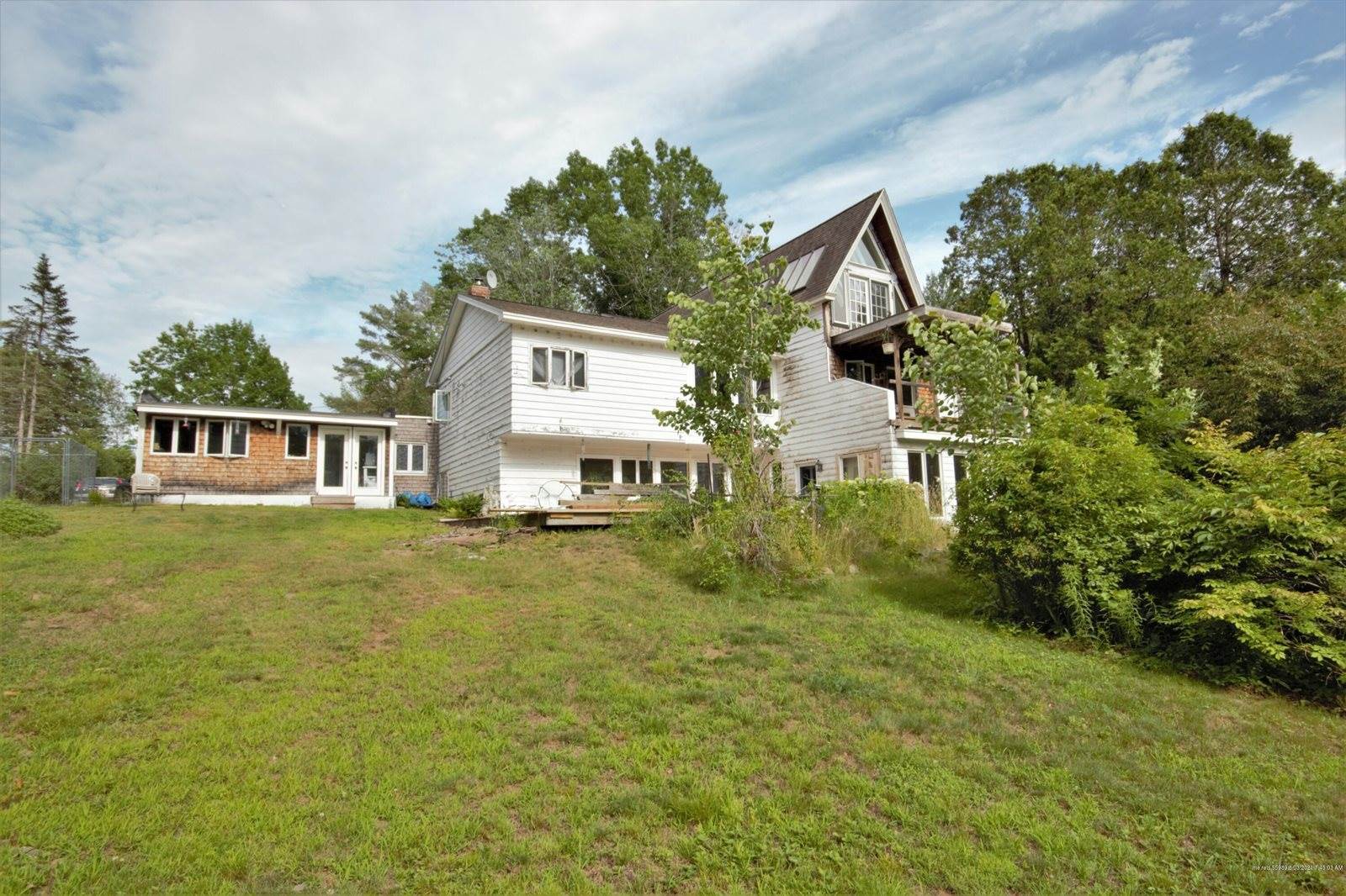 11 Ledge Hill Road, Orono, ME 04473