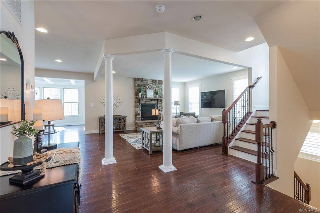 12240 Manor Crossing Drive, Glen Allen, VA 23059