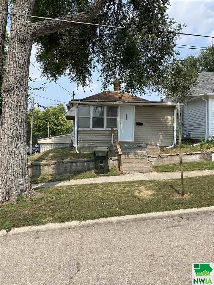 1003 16th Street, Sioux City, IA 51105