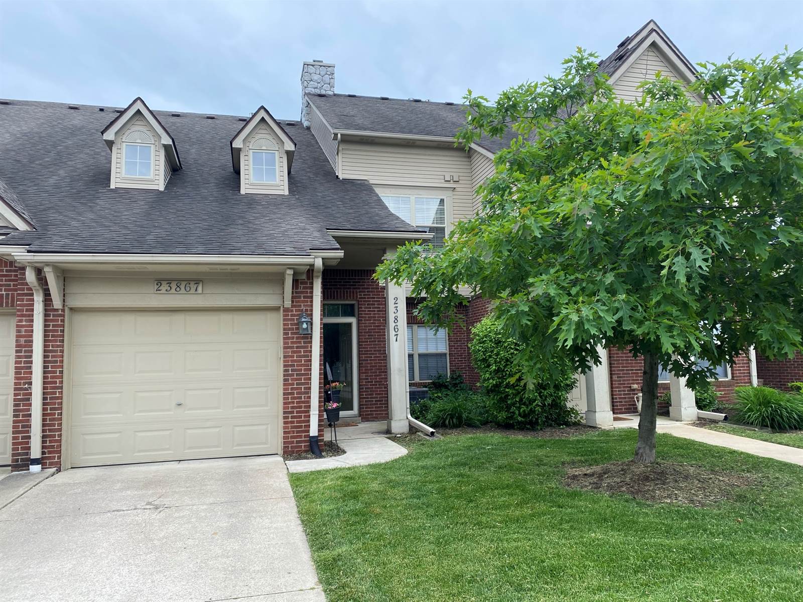 23867 Greenwood, Flat Rock, MI 48134