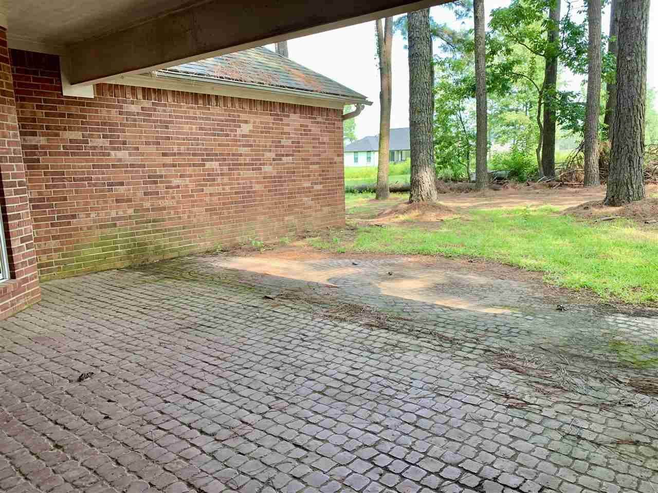 9 Lauren Ln., Texarkana, TX 75501