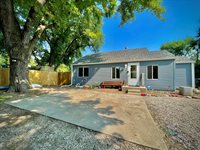 2008 NW Taylor St, Topeka, KS 66608