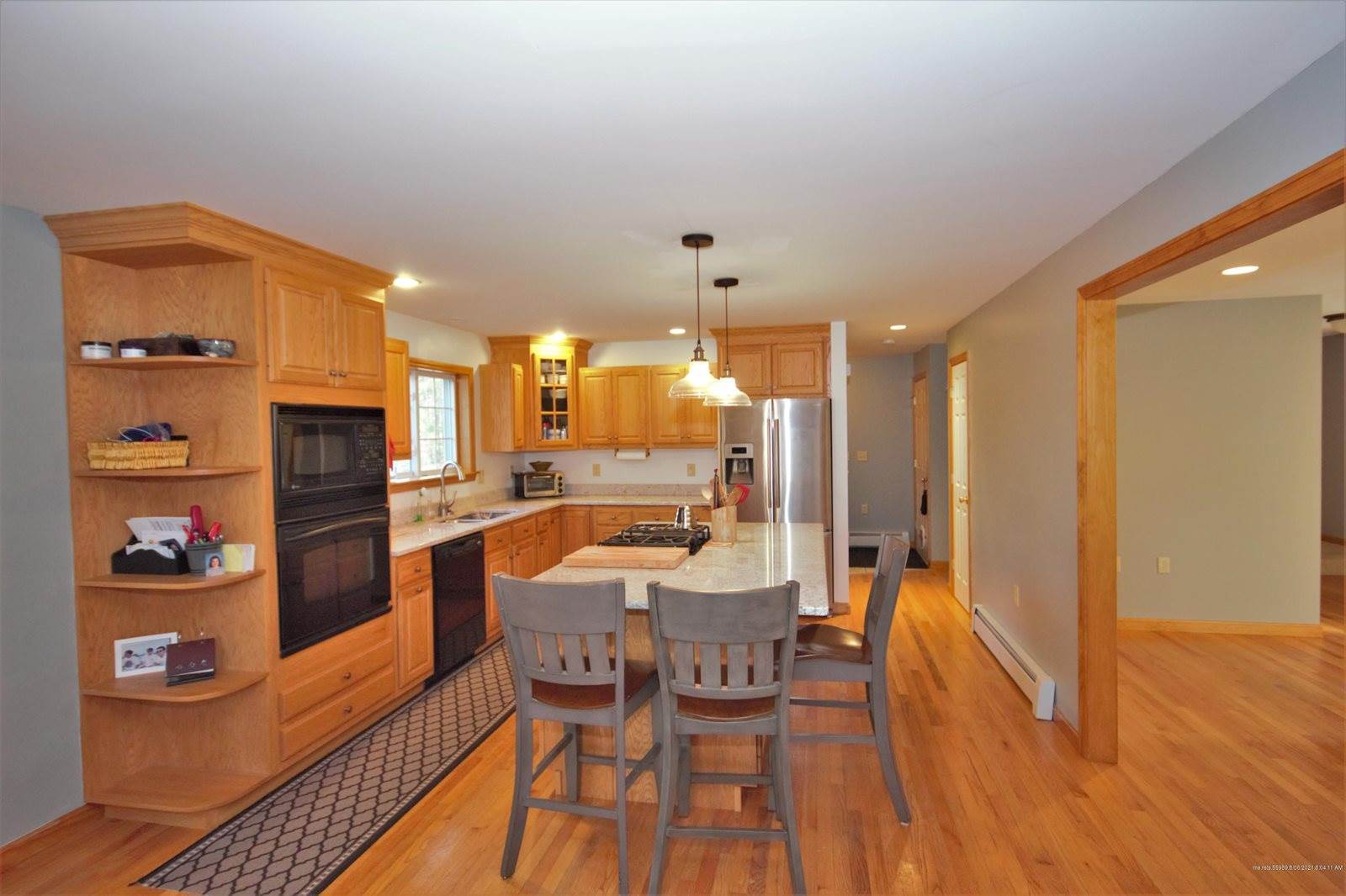 30 Maxfield Drive, Orono, ME 04473