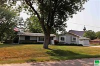 207 S 5th Ave, Anthon, IA 51004