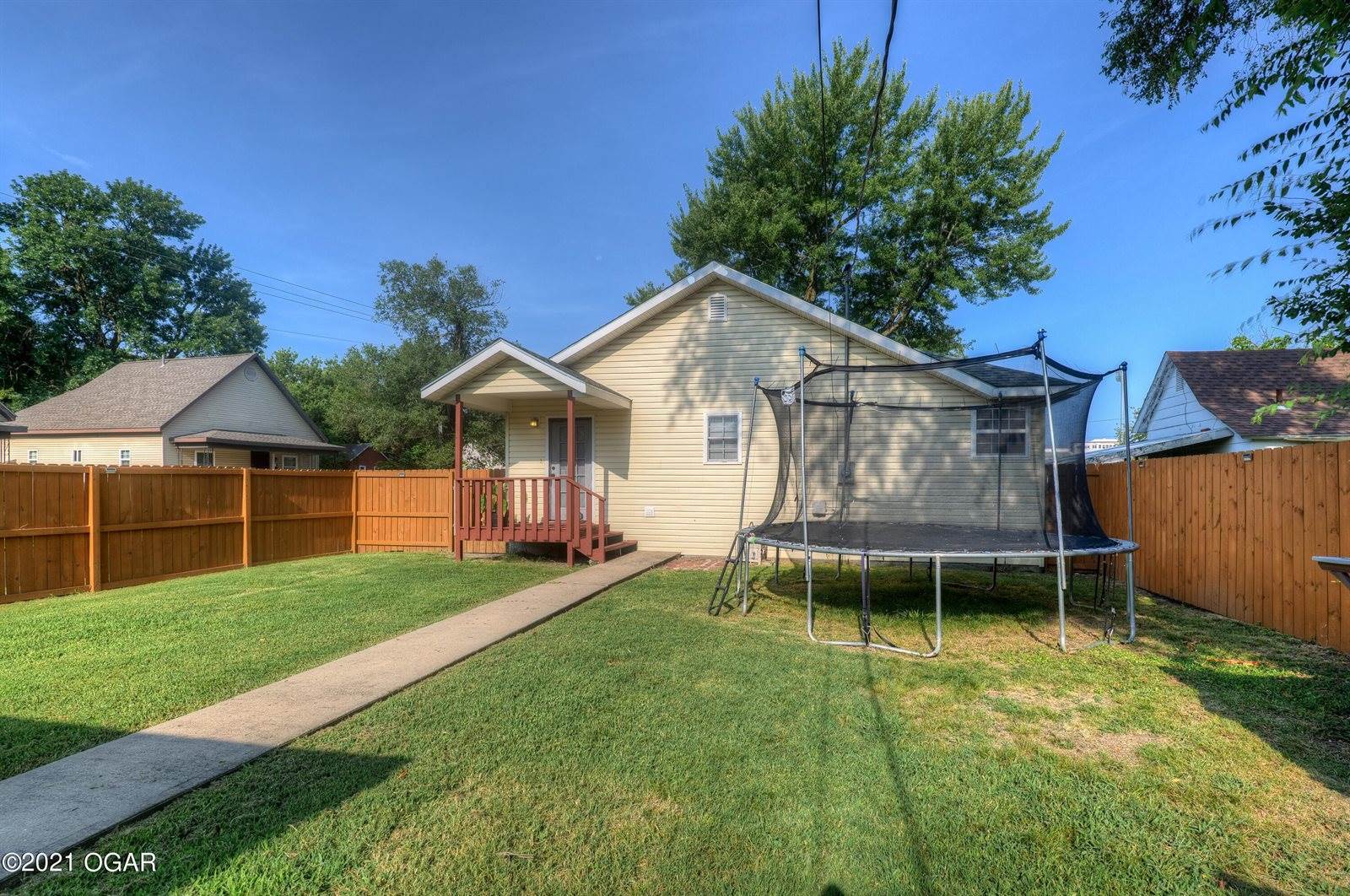 1429 South Jackson Avenue, Joplin, MO 64804