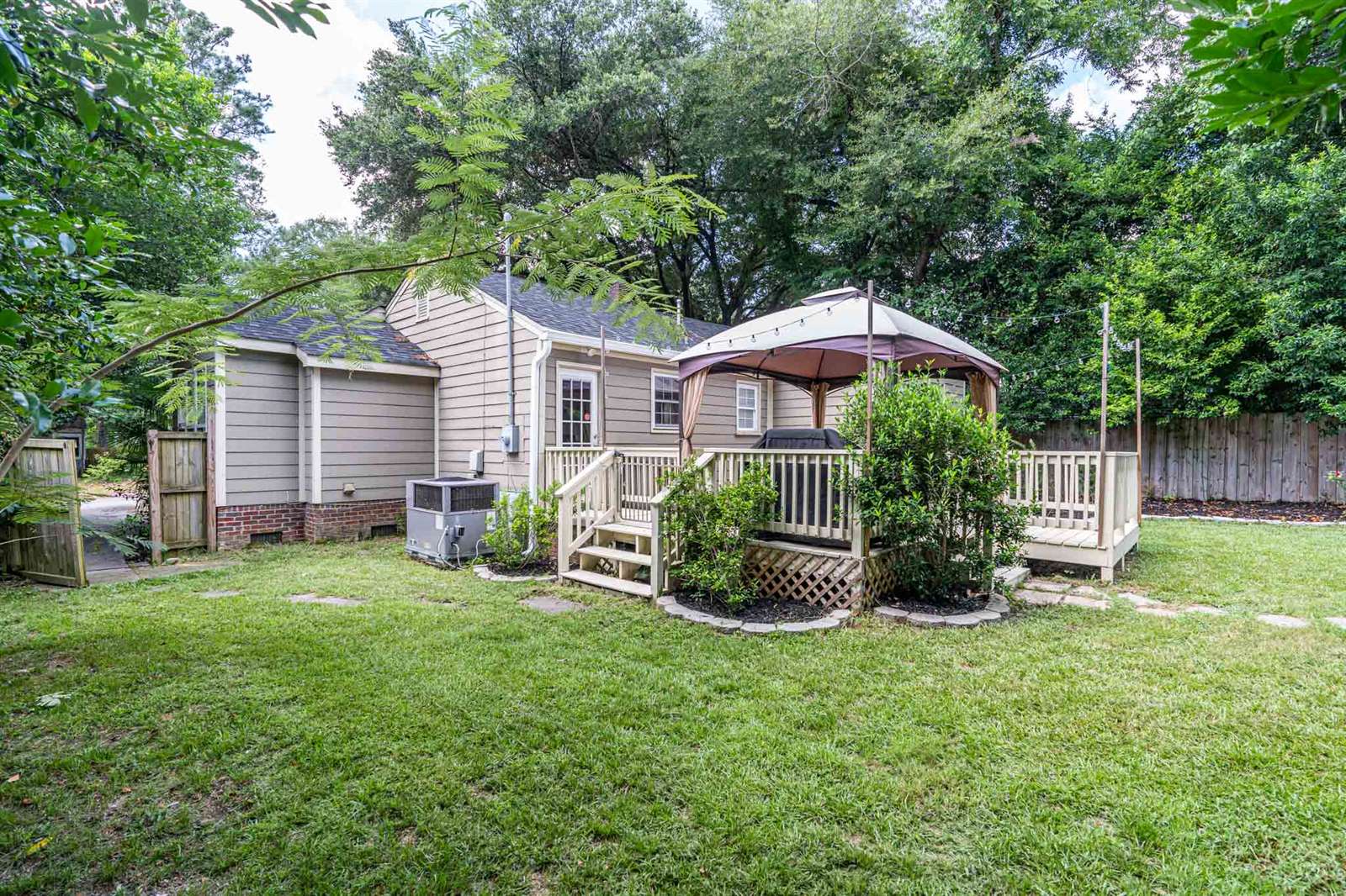 3833 Montgomery Ave, Columbia, SC 29205