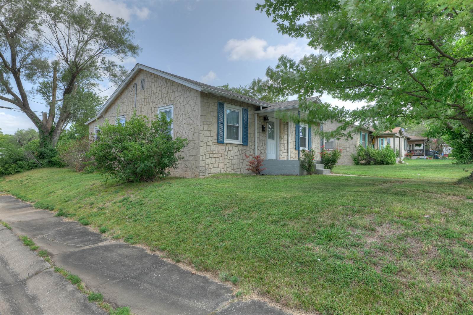 2801 East 11th Street, Joplin, MO 64801