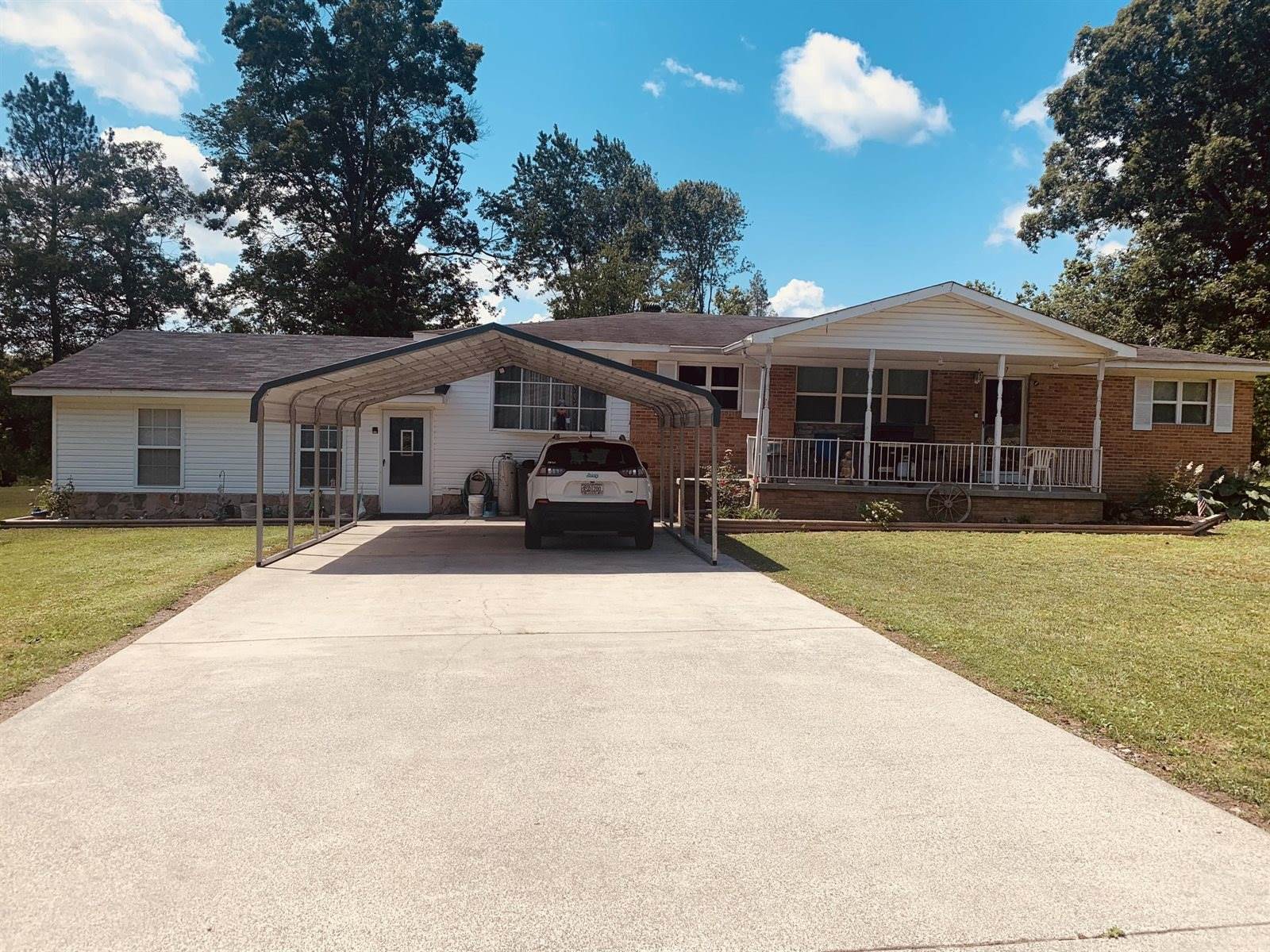 207 SW Forrest Hill Road Rd, Dalton, GA 30720