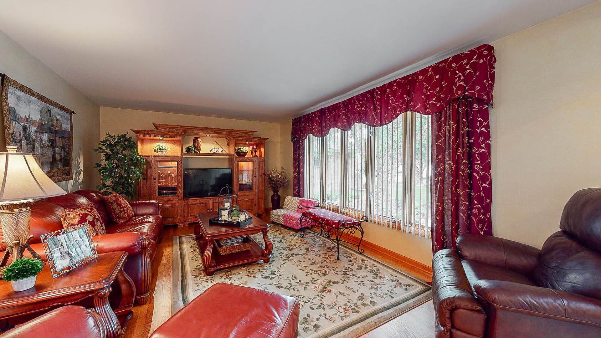 19641 Therese Lane, Mokena, IL 60448