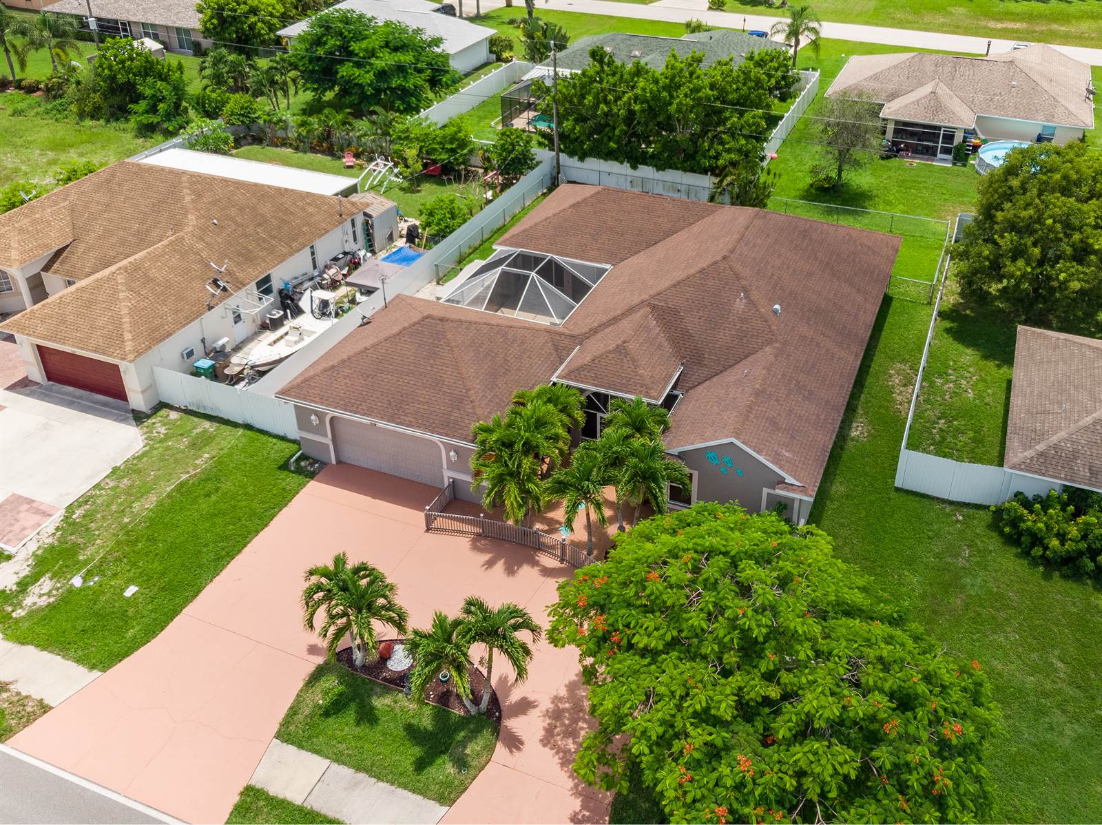 1304 Gleason Pkwy, Cape Coral, FL 33914