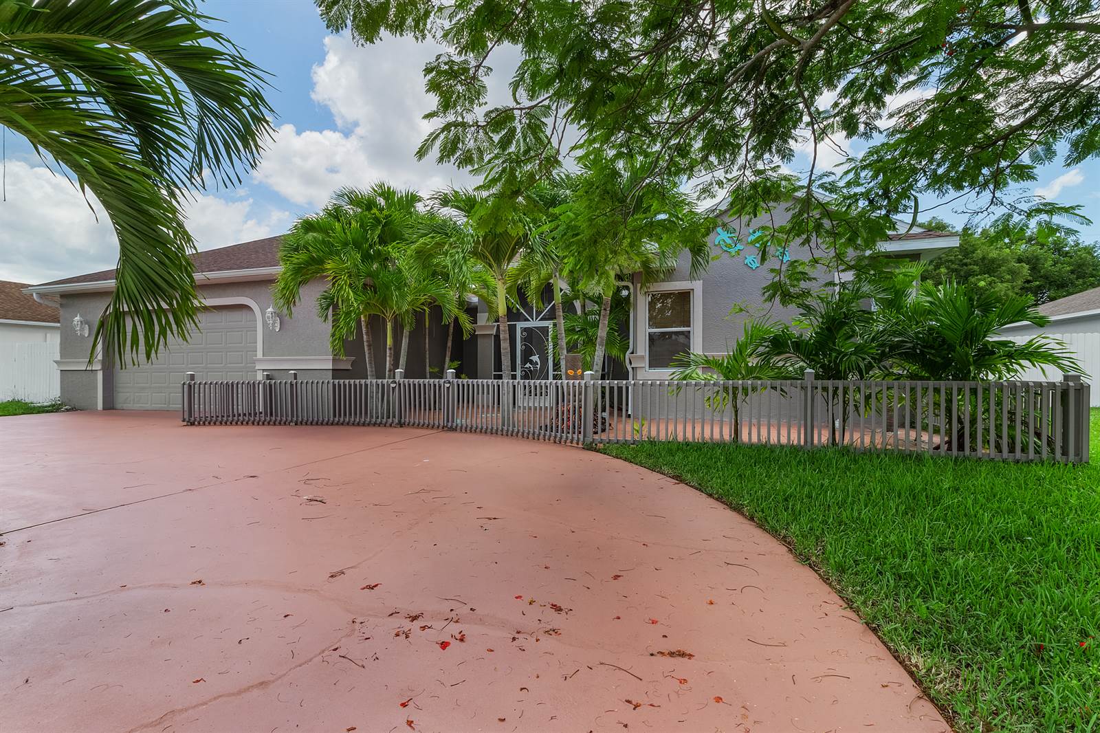 1304 Gleason Pkwy, Cape Coral, FL 33914