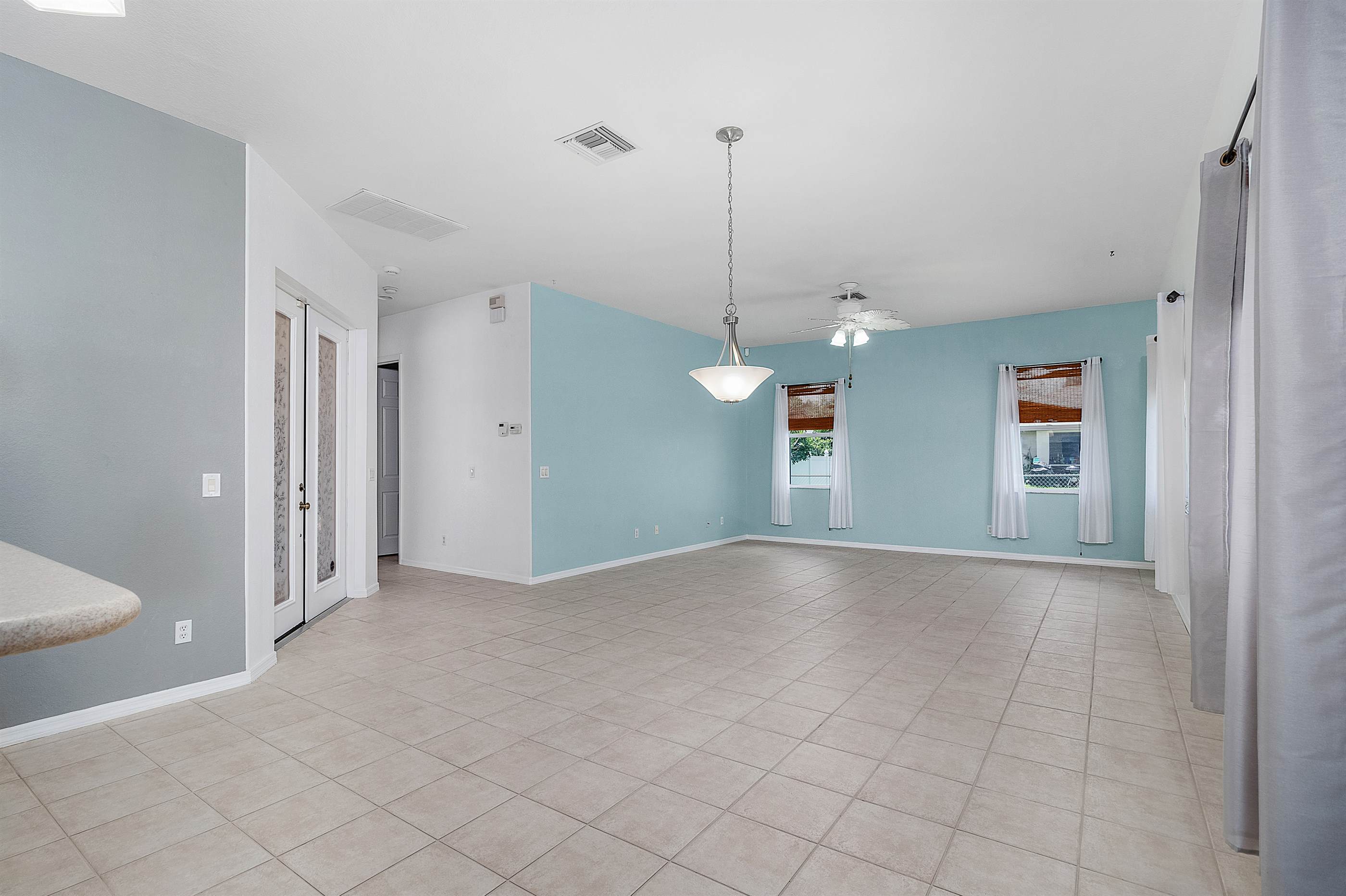 1304 Gleason Pkwy, Cape Coral, FL 33914