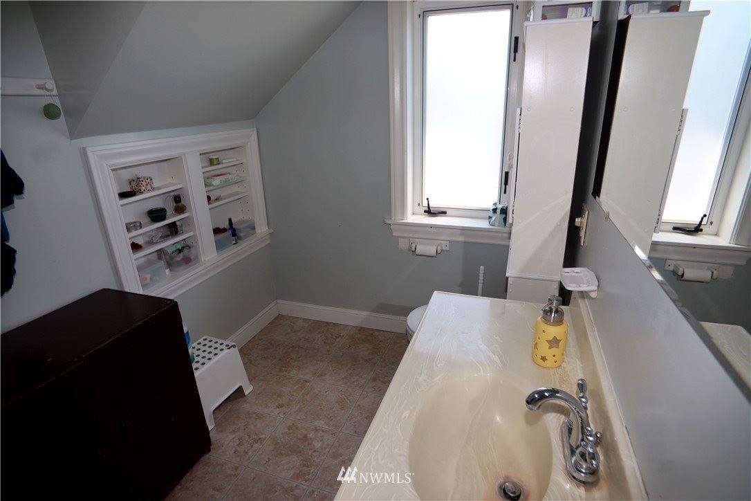 1535 Kelly Road, Bellingham, WA 98226