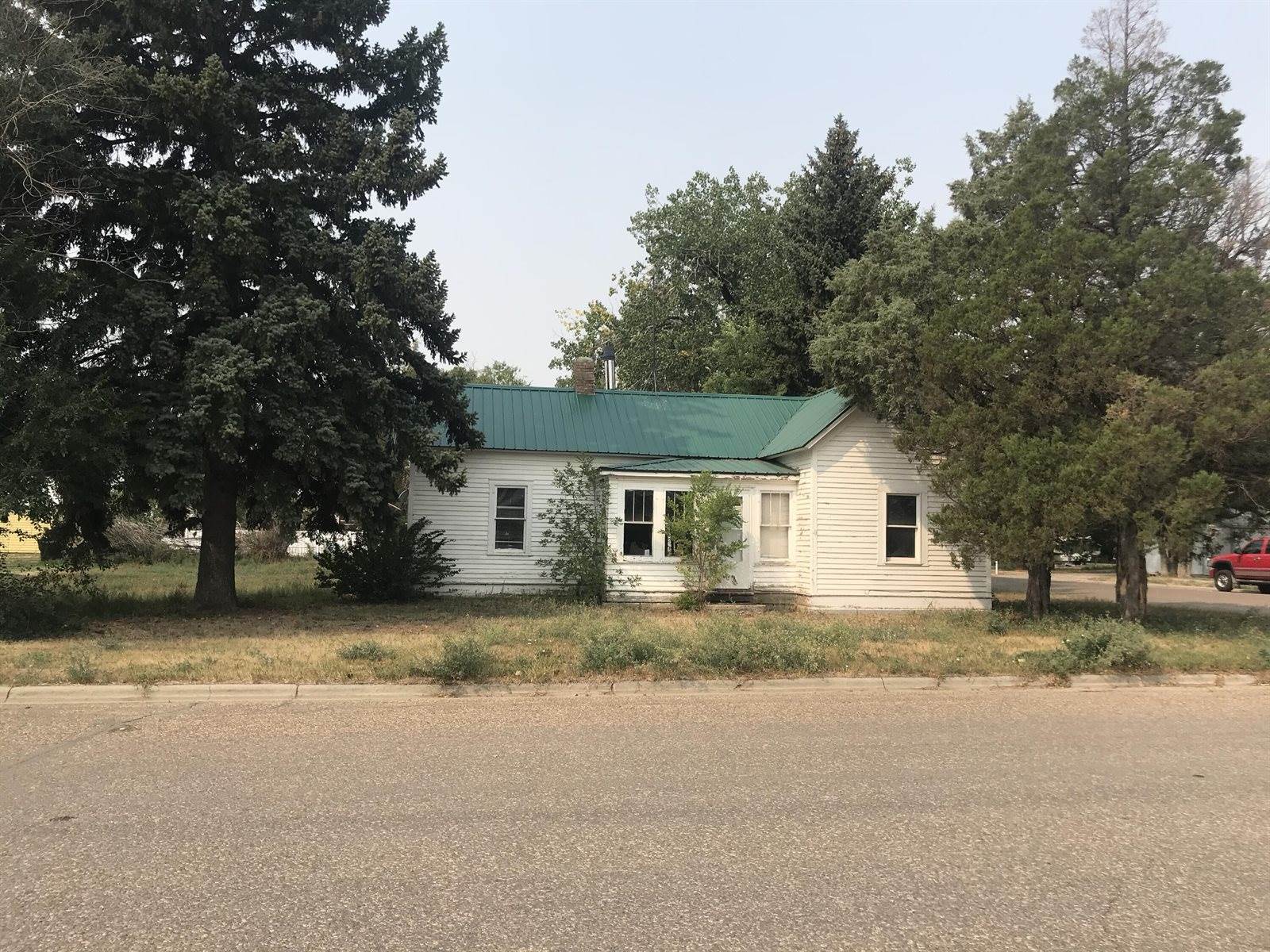 123 2nd Ave West, Culbertson, MT 59270