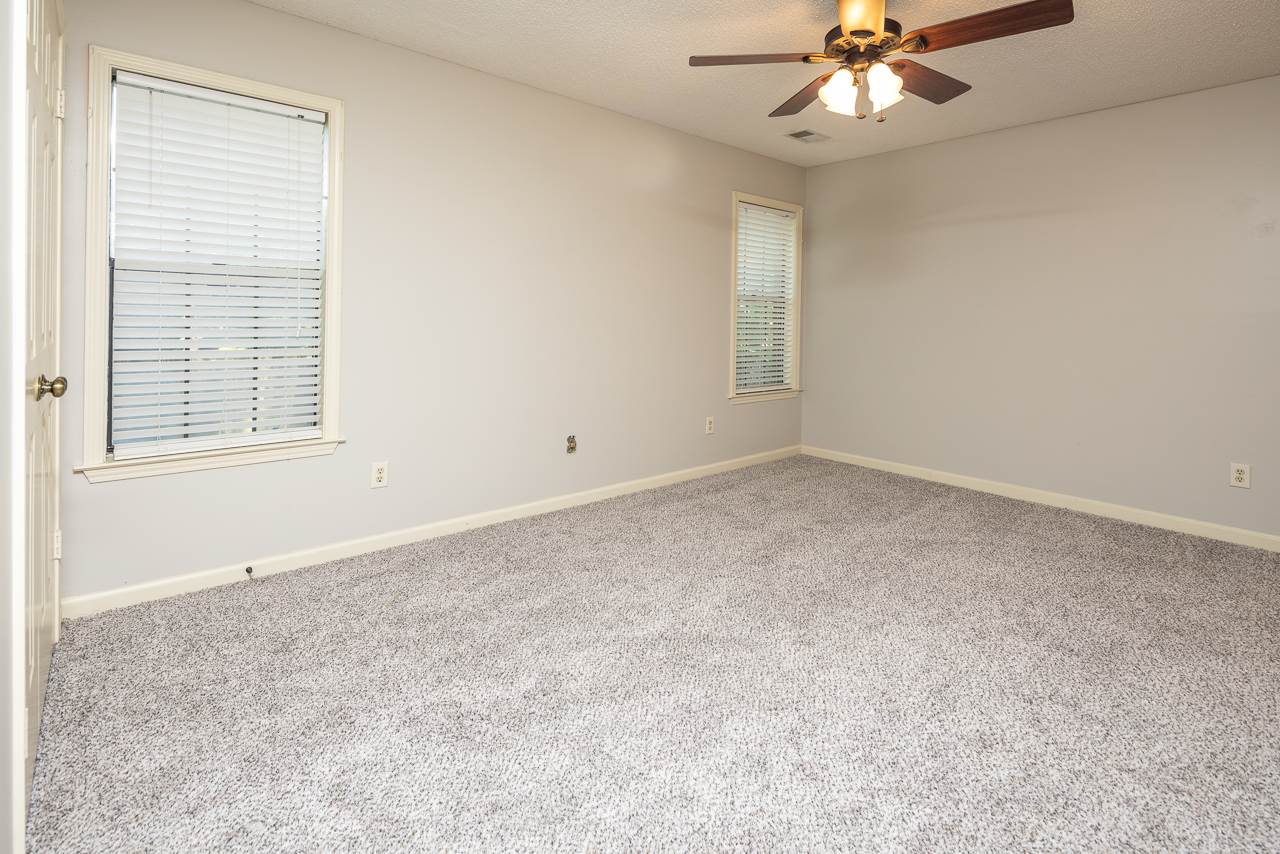 1086 Trappers Cv, Cordova, TN 38018