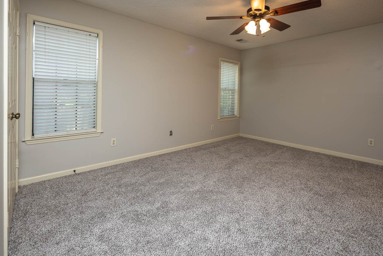 1086 Trappers Cv, Cordova, TN 38018