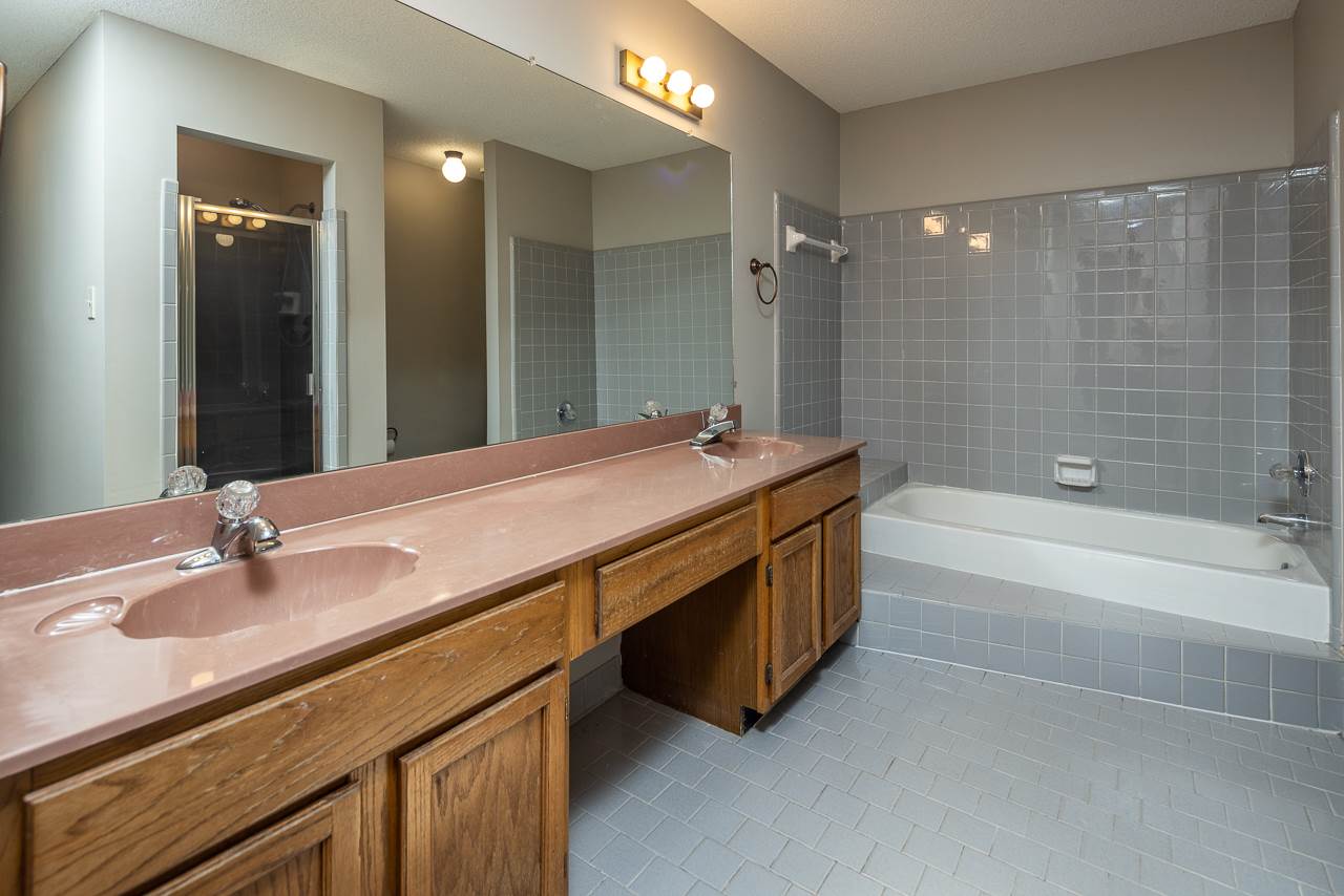 1086 Trappers Cv, Cordova, TN 38018