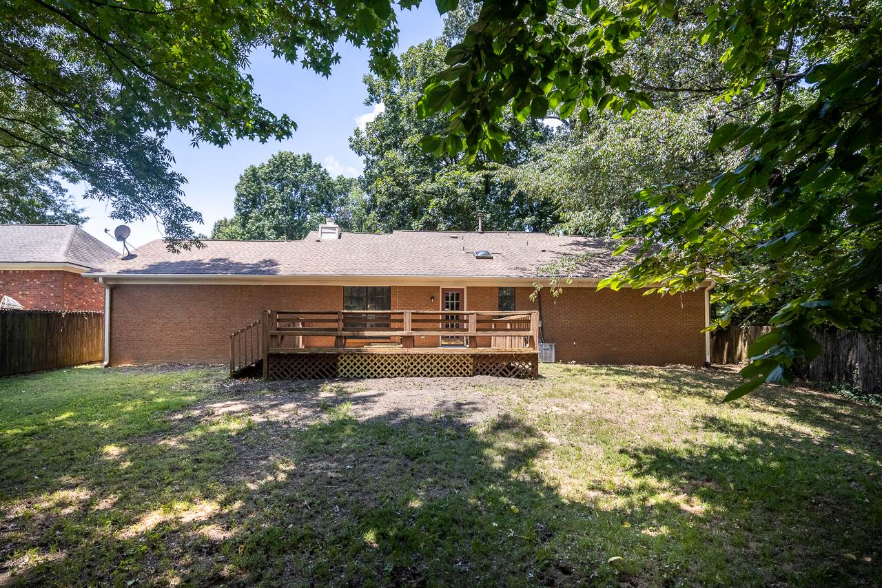 1086 Trappers Cv, Cordova, TN 38018