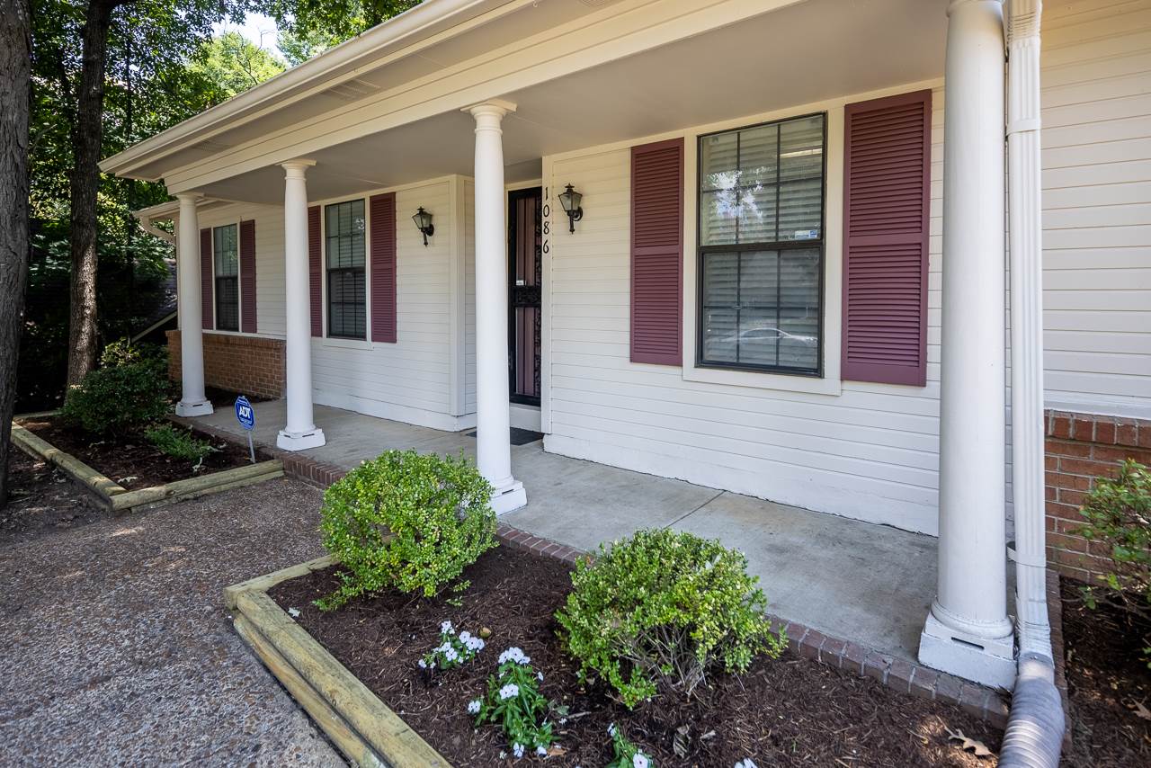 1086 Trappers Cv, Cordova, TN 38018