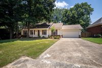 1086 Trappers Cv, Cordova, TN 38018