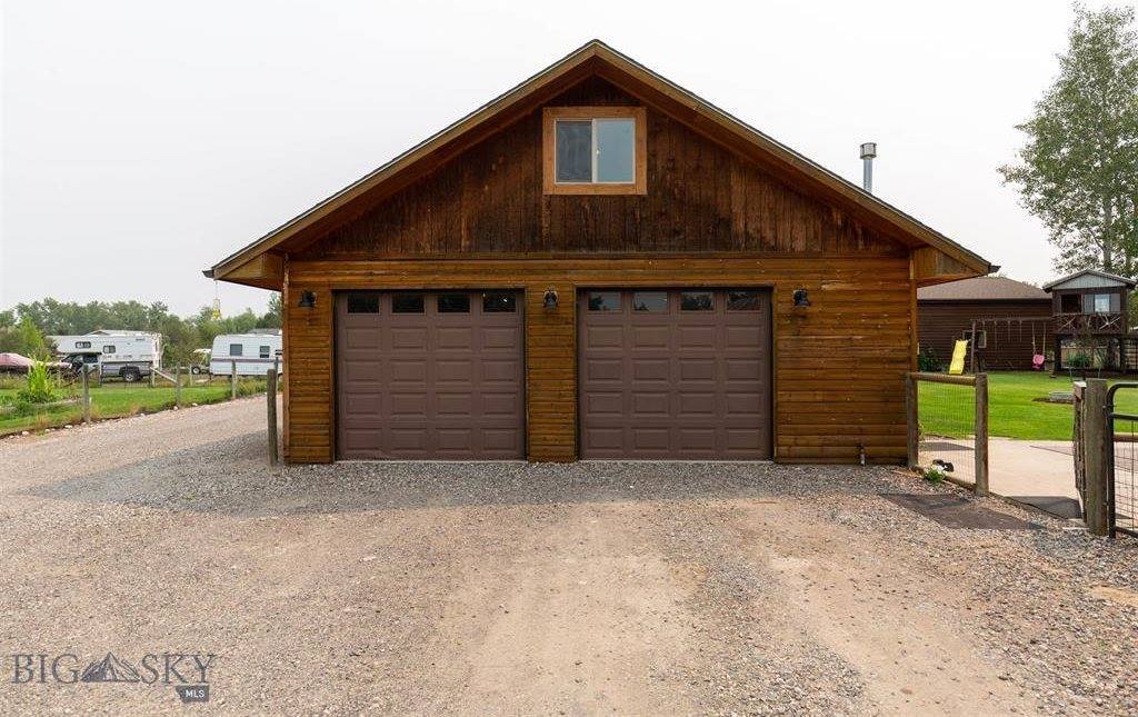 1710 Regal Drive, Belgrade, MT 59714