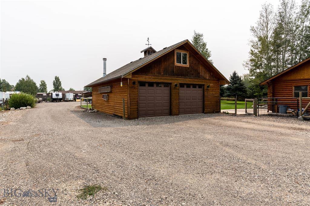 1710 Regal Drive, Belgrade, MT 59714