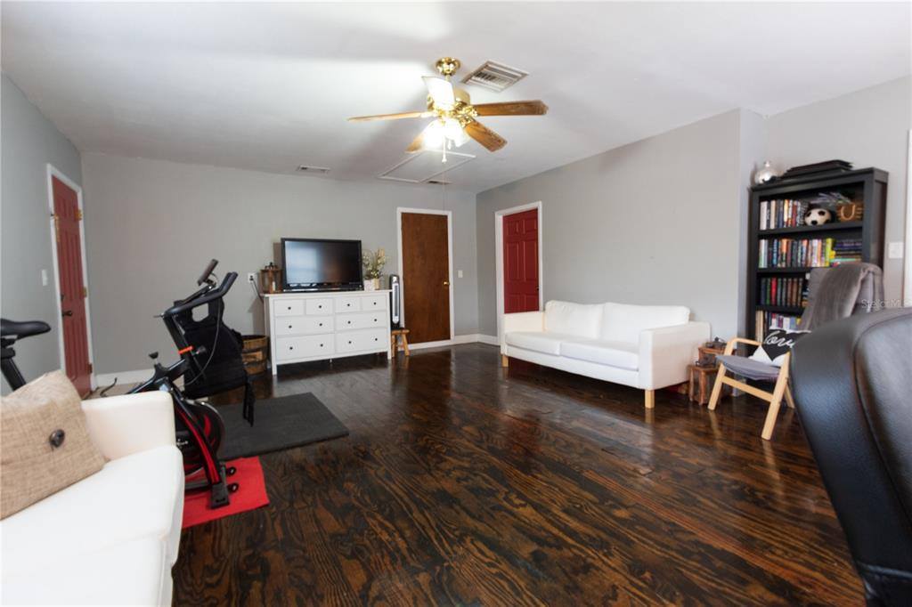 2128 South Grove Street, Eustis, FL 32726