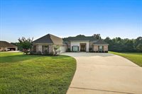 108 Longridge Dr, Florence, MS 39073