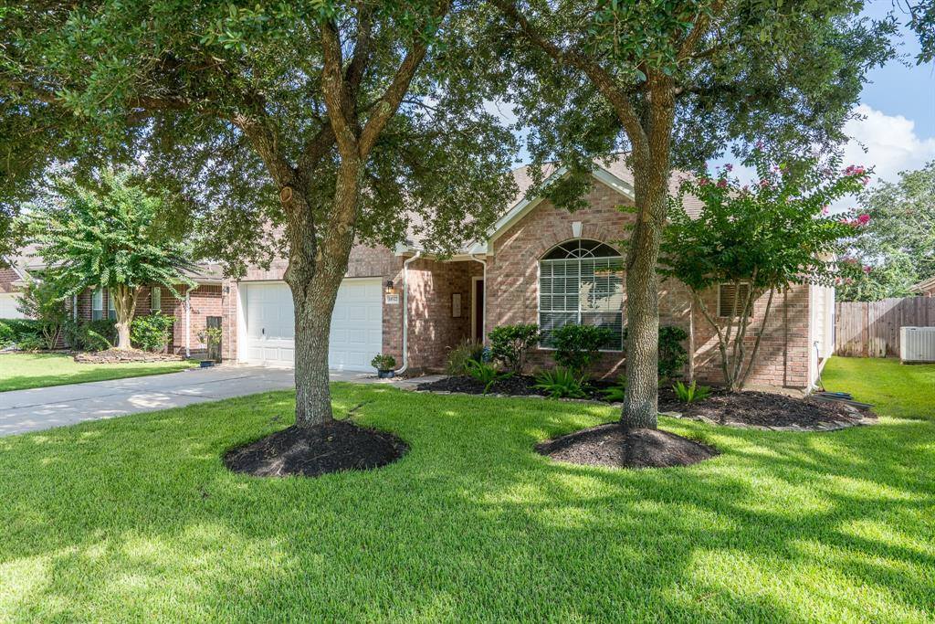 14522 Chestnut Falls Drive, Cypress, TX 77433