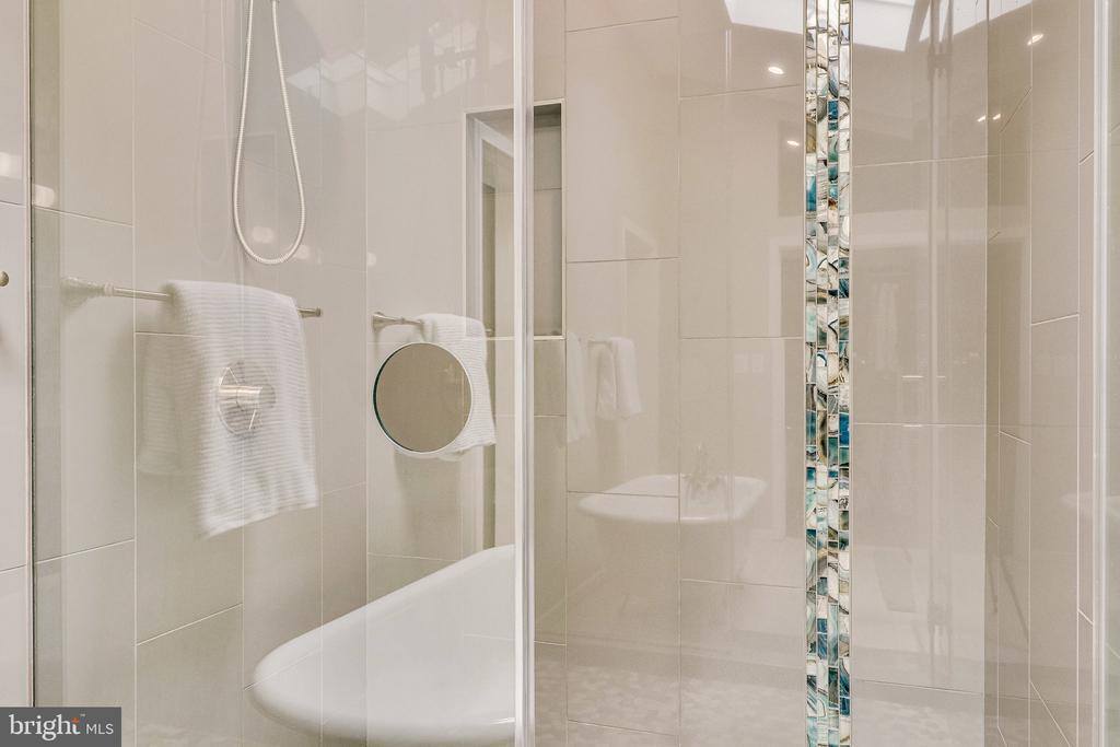 2505 Easie Street, Oakton, VA 22124