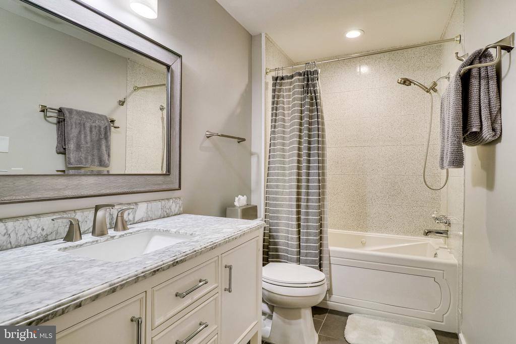 2505 Easie Street, Oakton, VA 22124