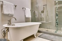 2505 Easie Street, Oakton, VA 22124