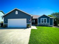 4135 SE Corinth Ct, Tecumseh, KS 66542