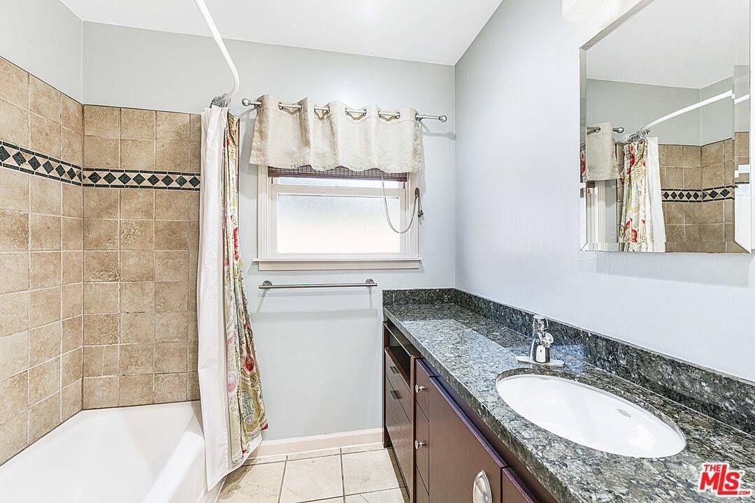 22858 Gault St, West Hills, CA 91307