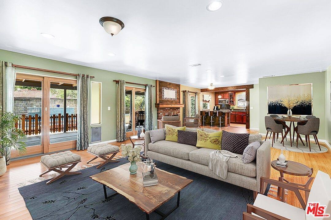 22858 Gault St, West Hills, CA 91307