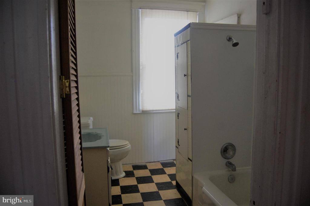 4221 Belmar Avenue, Baltimore, MD 21206