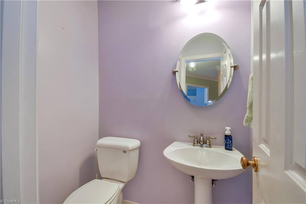 810 Carriage Crossing Lane, Greensboro, NC 27410