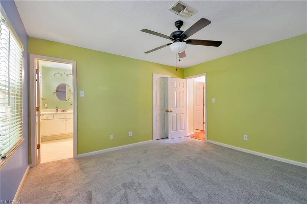 810 Carriage Crossing Lane, Greensboro, NC 27410