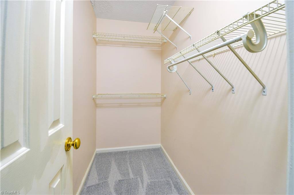 810 Carriage Crossing Lane, Greensboro, NC 27410