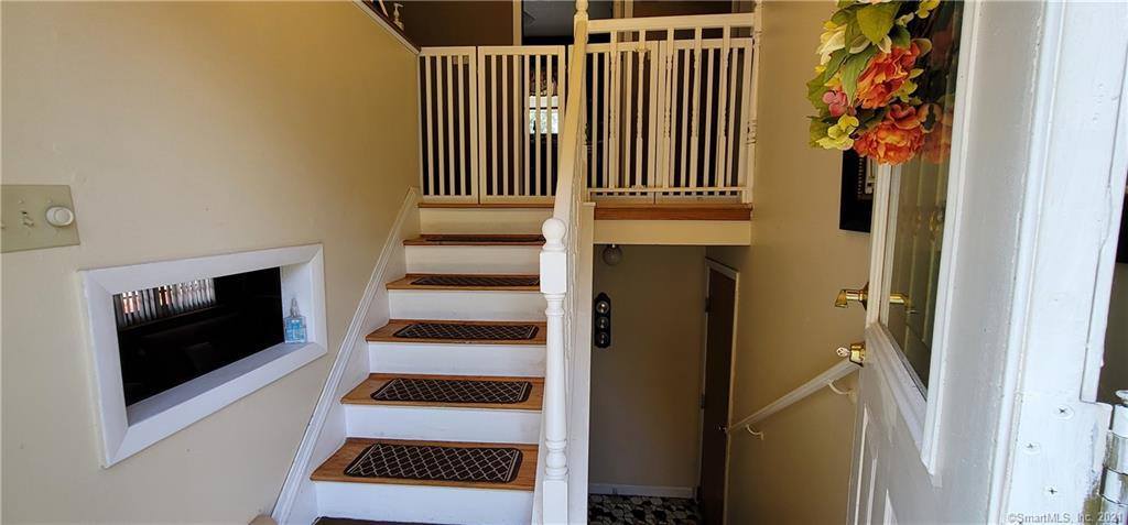 7 Dodge Drive, Shelton, CT 06484