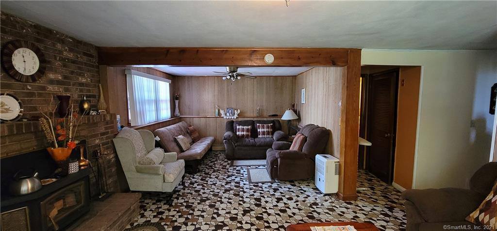 7 Dodge Drive, Shelton, CT 06484