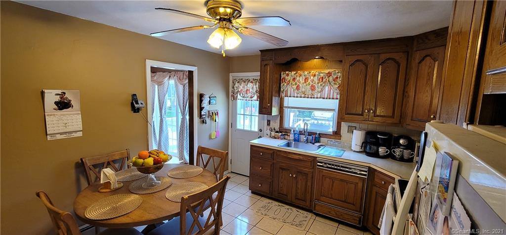 7 Dodge Drive, Shelton, CT 06484